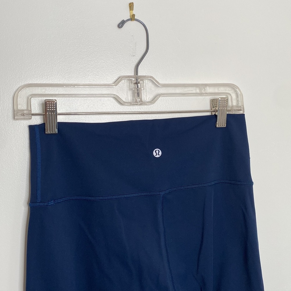 Navy Blue gorgeous Lululemon leggings